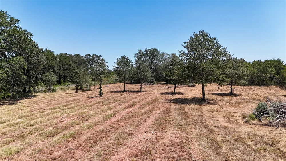 4177 Old Colony Line Road Lockhart, TX 78644
