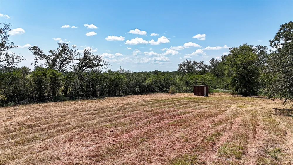 4177 Old Colony Line Road Lockhart, TX 78644