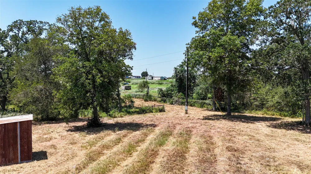 4177 Old Colony Line Road Lockhart, TX 78644