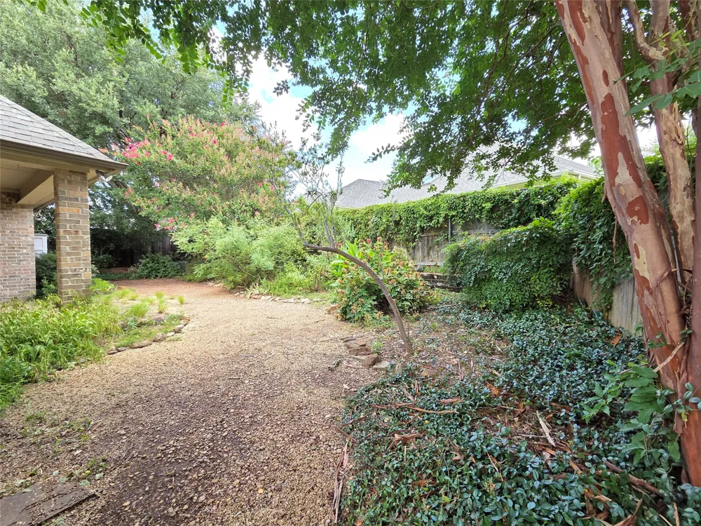 1121 Gabriel Lane Fort Worth, TX 76116