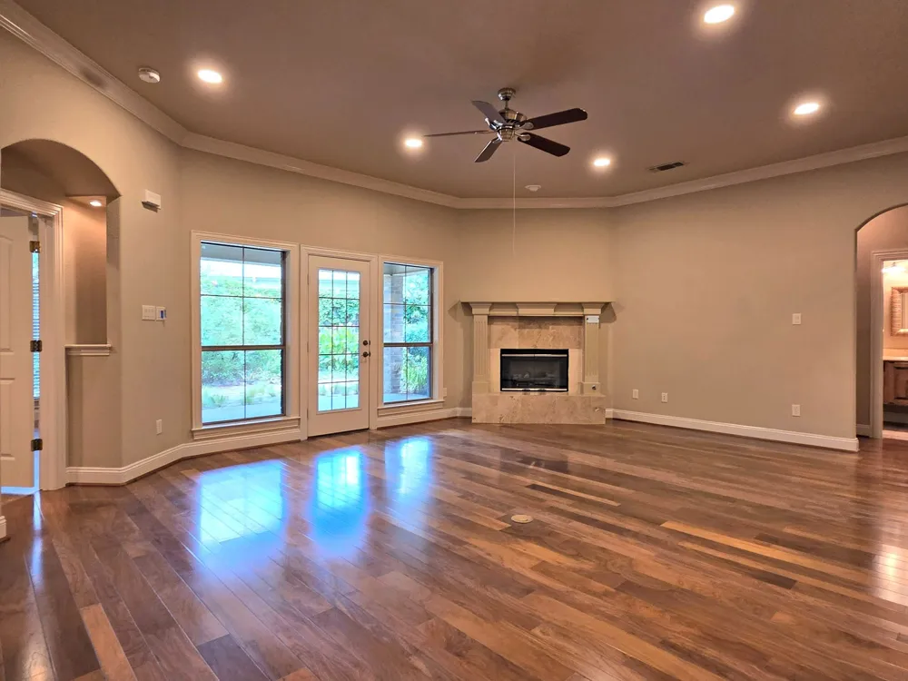 1121 Gabriel Lane Fort Worth, TX 76116