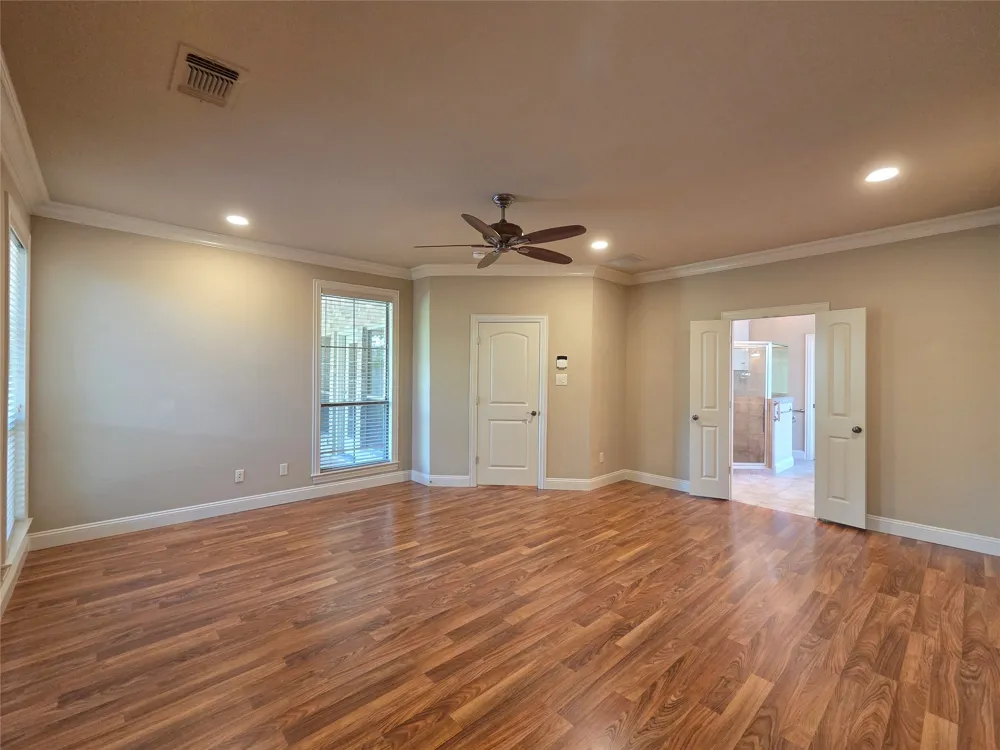 1121 Gabriel Lane Fort Worth, TX 76116