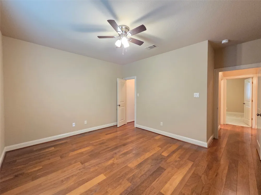 1121 Gabriel Lane Fort Worth, TX 76116