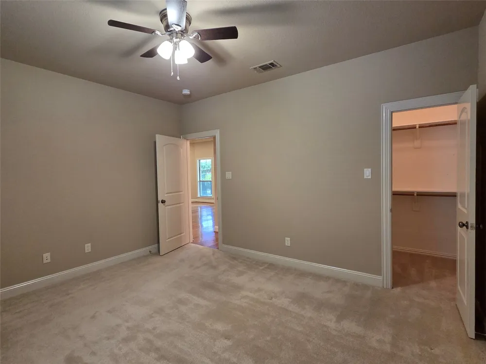 1121 Gabriel Lane Fort Worth, TX 76116