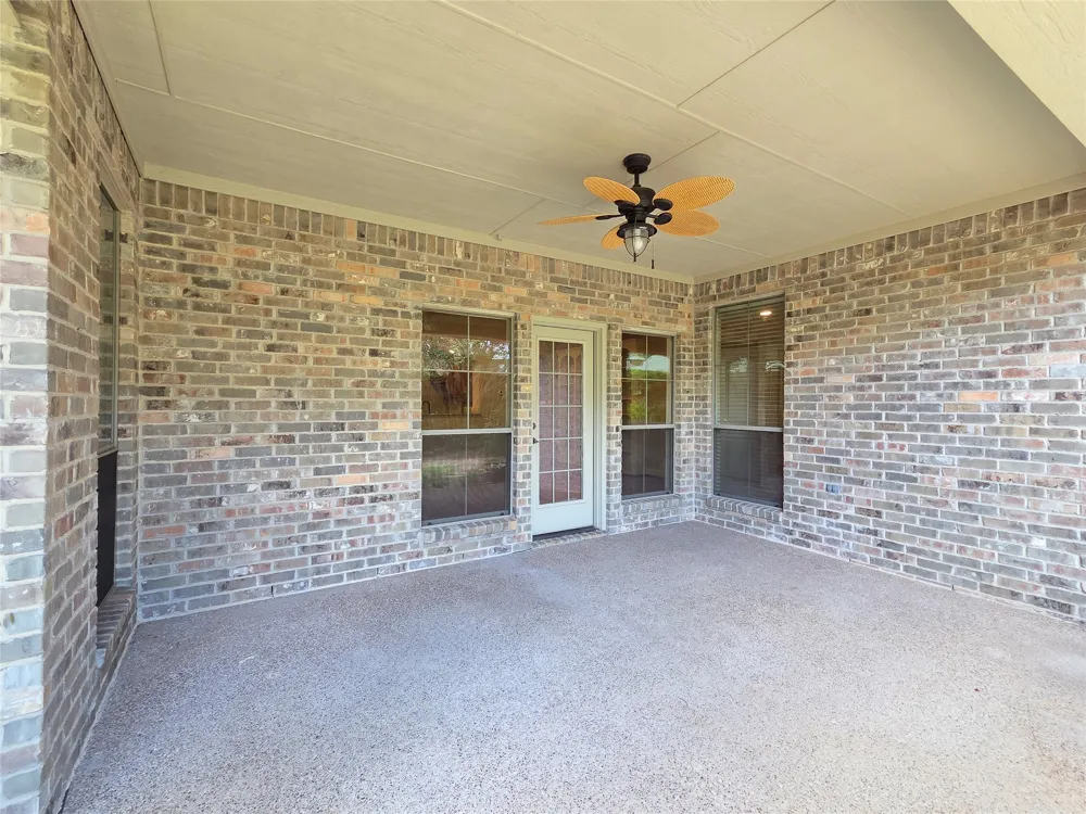 1121 Gabriel Lane Fort Worth, TX 76116