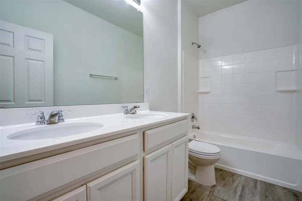 217 La Dera Drive Liberty Hill, TX 78642