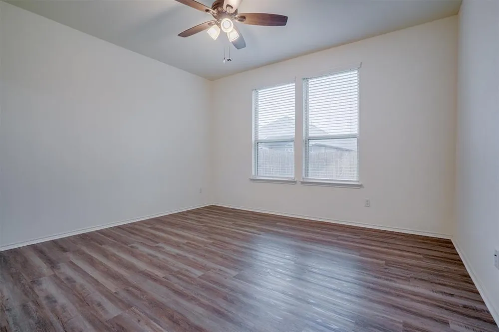 217 La Dera Drive Liberty Hill, TX 78642