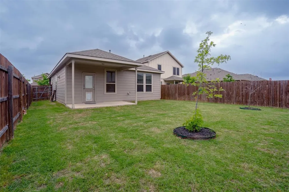 217 La Dera Drive Liberty Hill, TX 78642