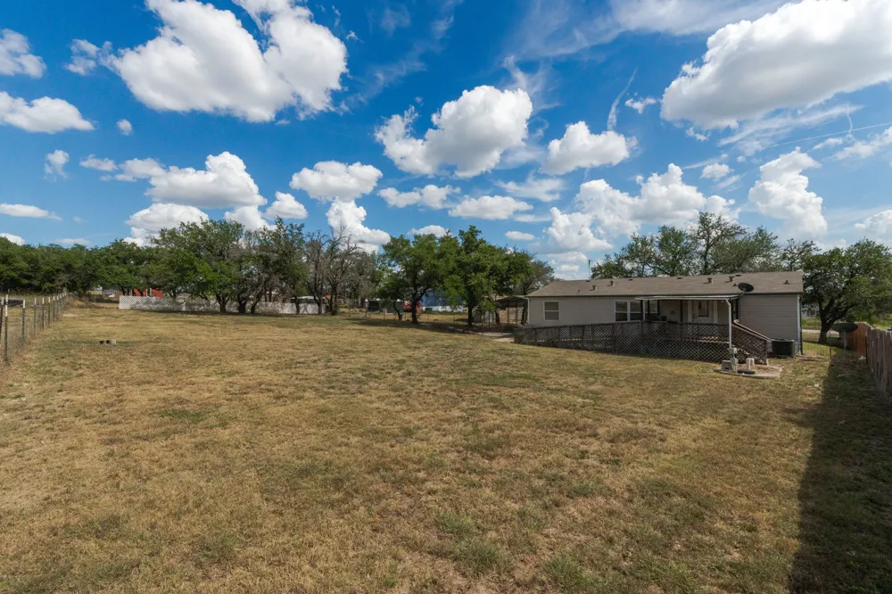 1506 Quail Point Drive Kempner, TX 76539
