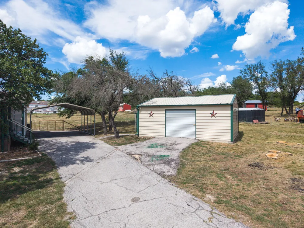 1506 Quail Point Drive Kempner, TX 76539