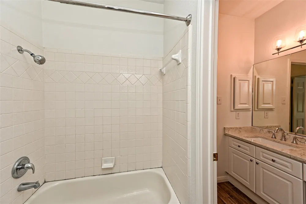 5704 Trelawney Lane Austin, TX 78739