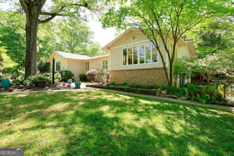 8277 Buchanan HWY