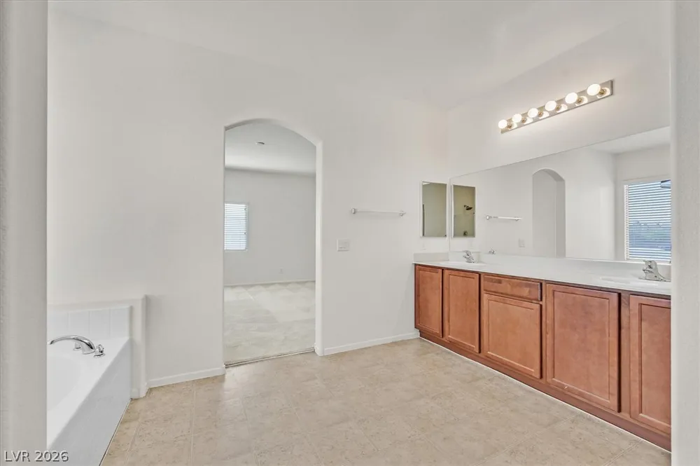 9599 Vega Carpio Avenue Las Vegas, NV 89178