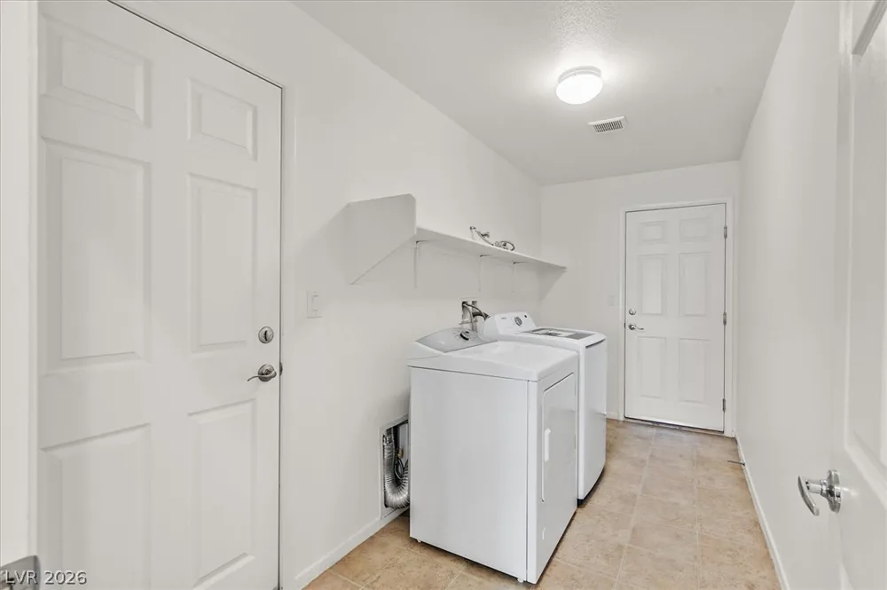 9599 Vega Carpio Avenue Las Vegas, NV 89178