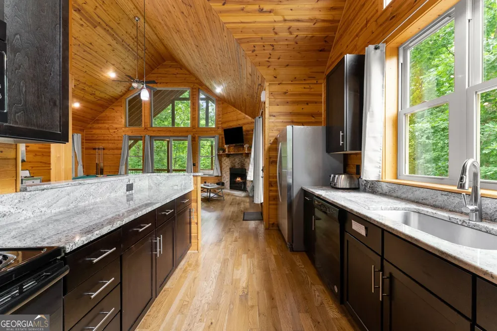 265 Maple Ridge DR Cleveland, GA 30528