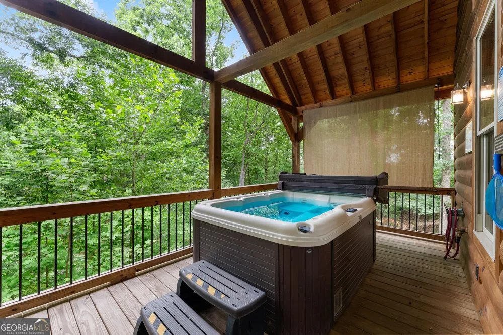 265 Maple Ridge DR Cleveland, GA 30528