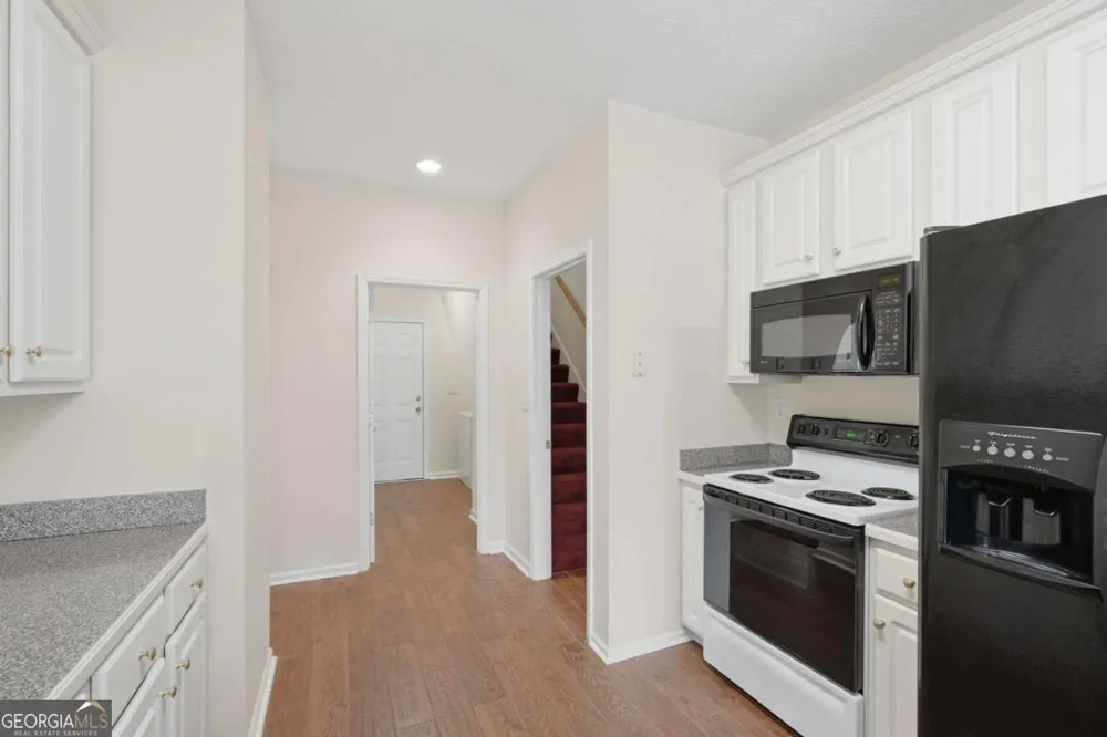 95 Old Hickory LN Oxford, GA 30054
