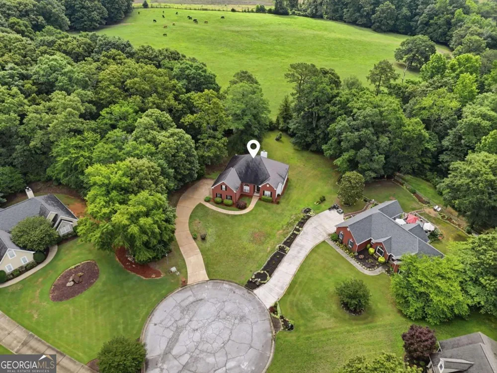 95 Old Hickory LN Oxford, GA 30054