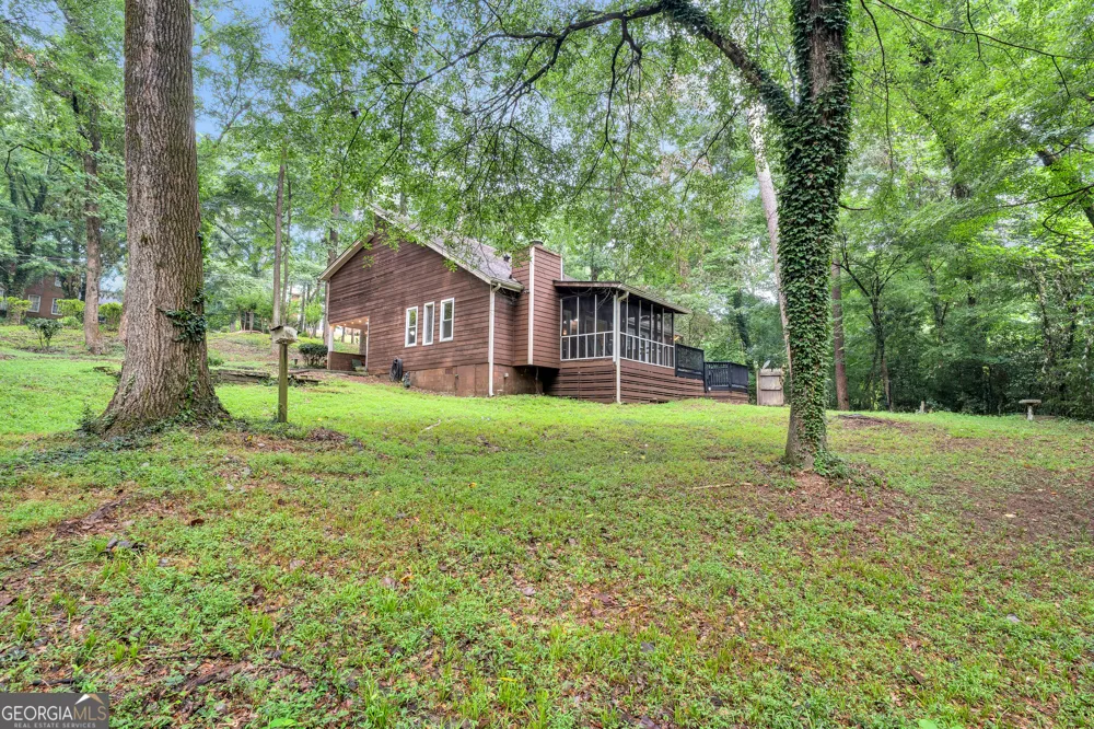 3701 Finger CRK Lilburn, GA 30047