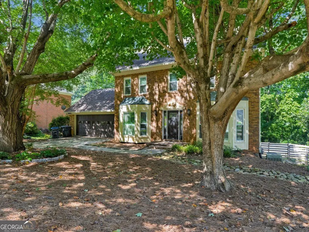 27 Planters DR SW Lilburn, GA 30047