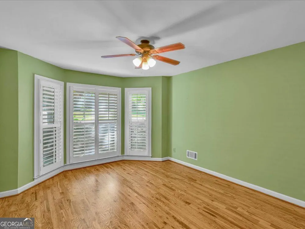 27 Planters DR SW Lilburn, GA 30047