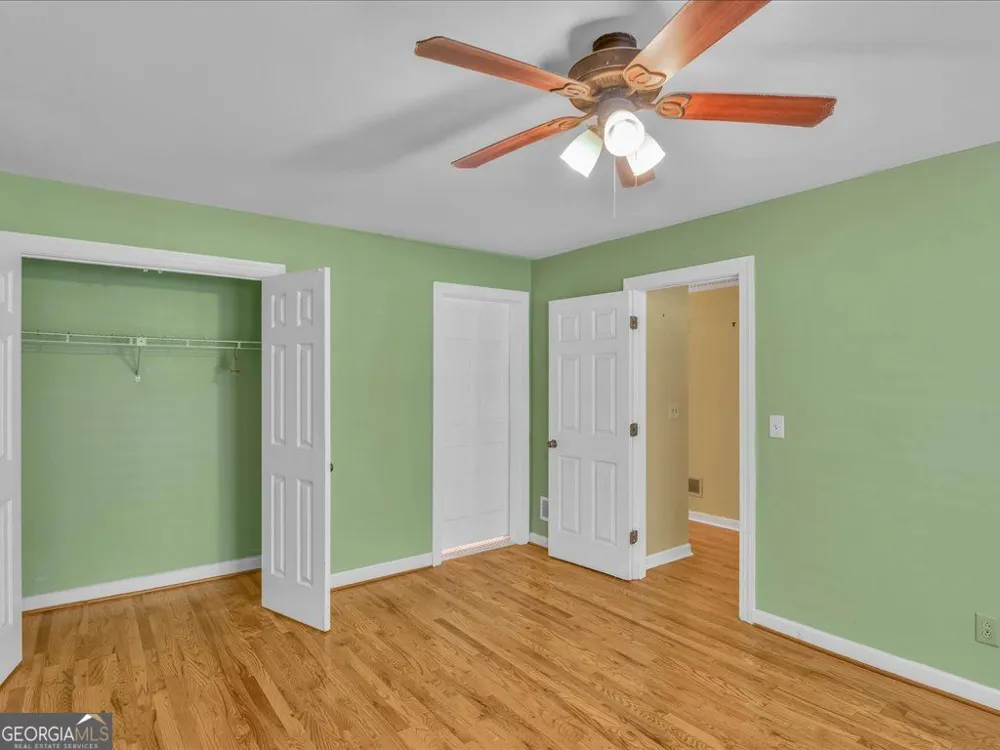 27 Planters DR SW Lilburn, GA 30047