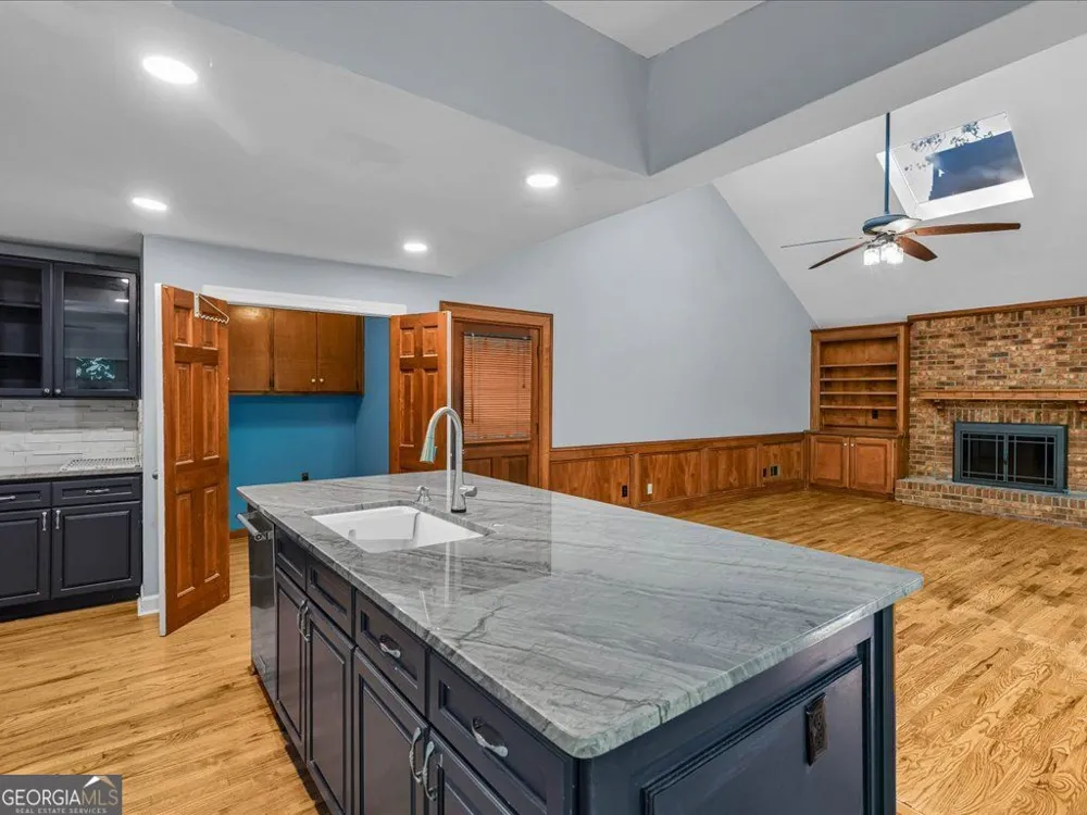 27 Planters DR SW Lilburn, GA 30047