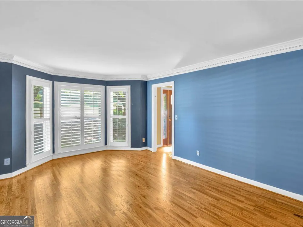 27 Planters DR SW Lilburn, GA 30047