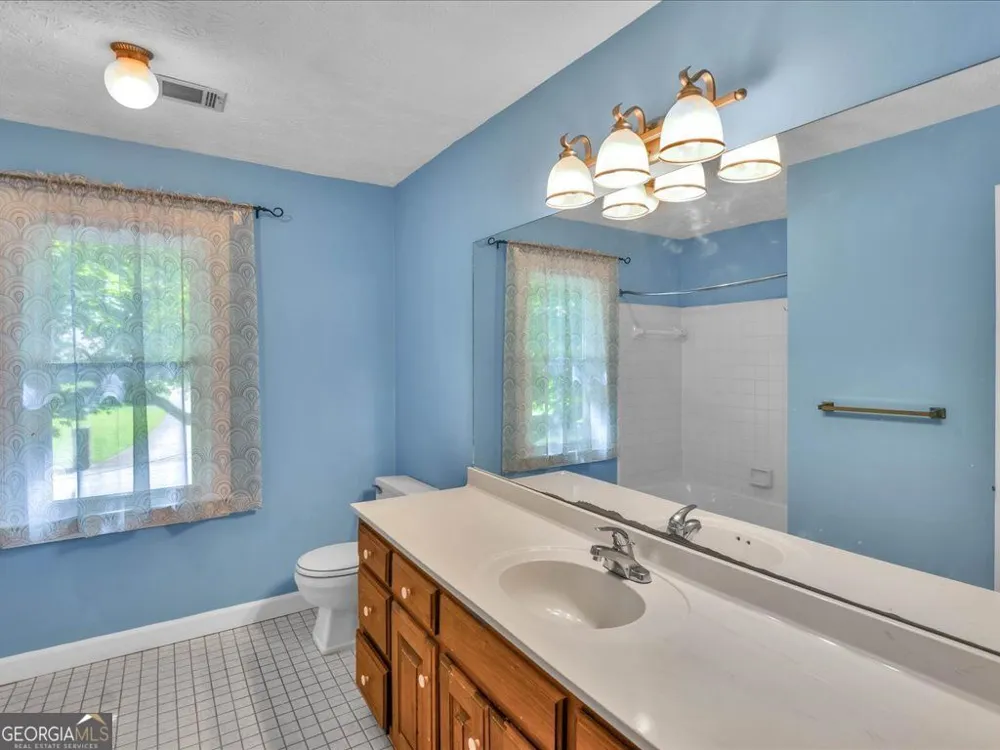 27 Planters DR SW Lilburn, GA 30047