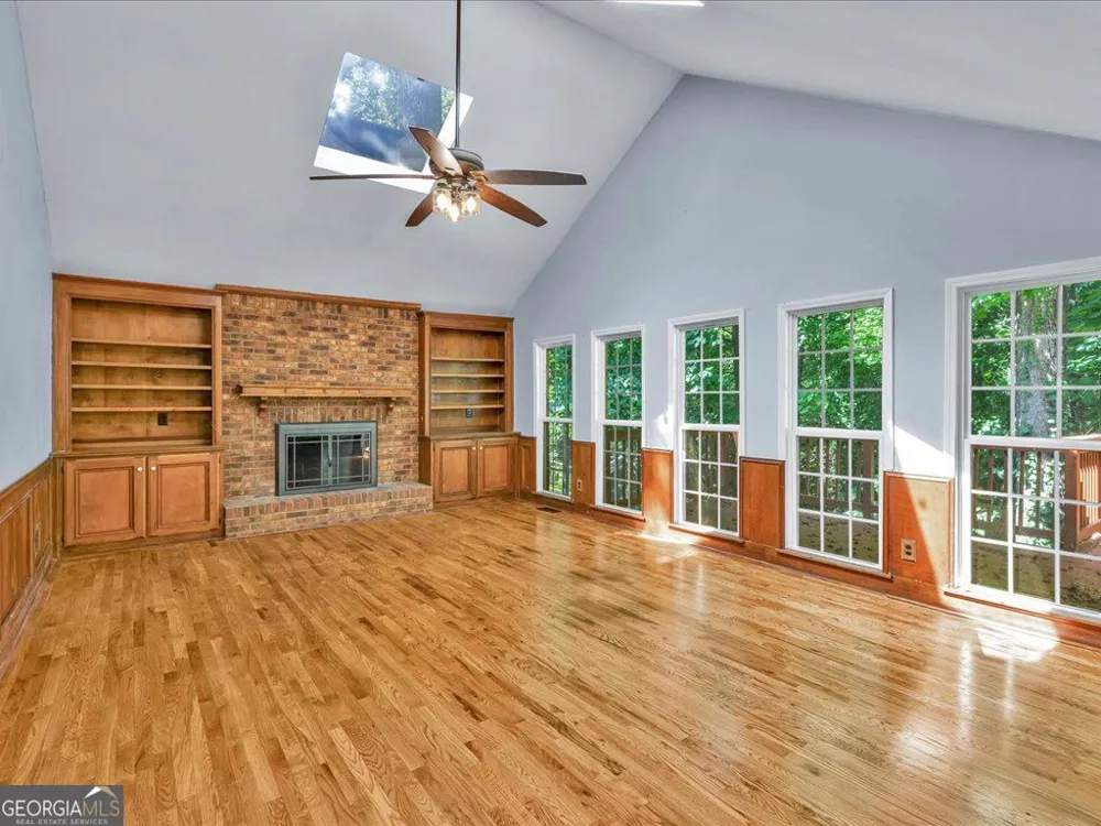 27 Planters DR SW Lilburn, GA 30047