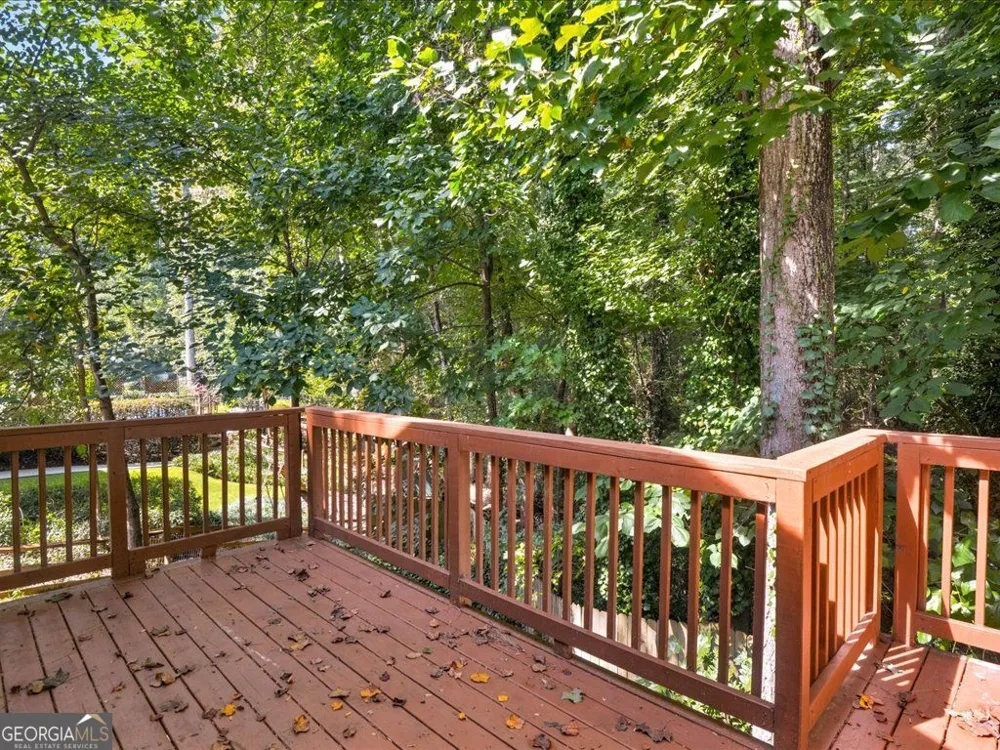 27 Planters DR SW Lilburn, GA 30047