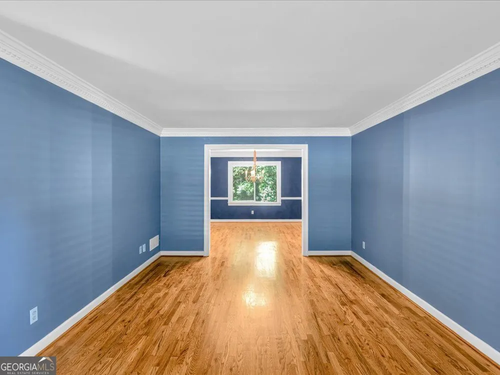 27 Planters DR SW Lilburn, GA 30047