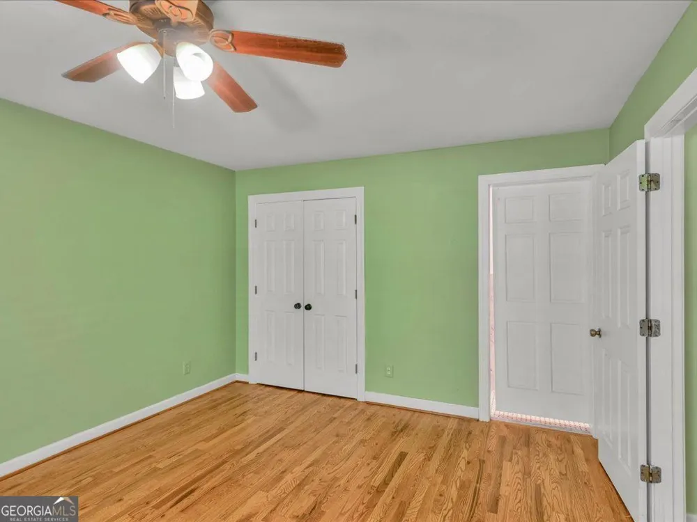 27 Planters DR SW Lilburn, GA 30047