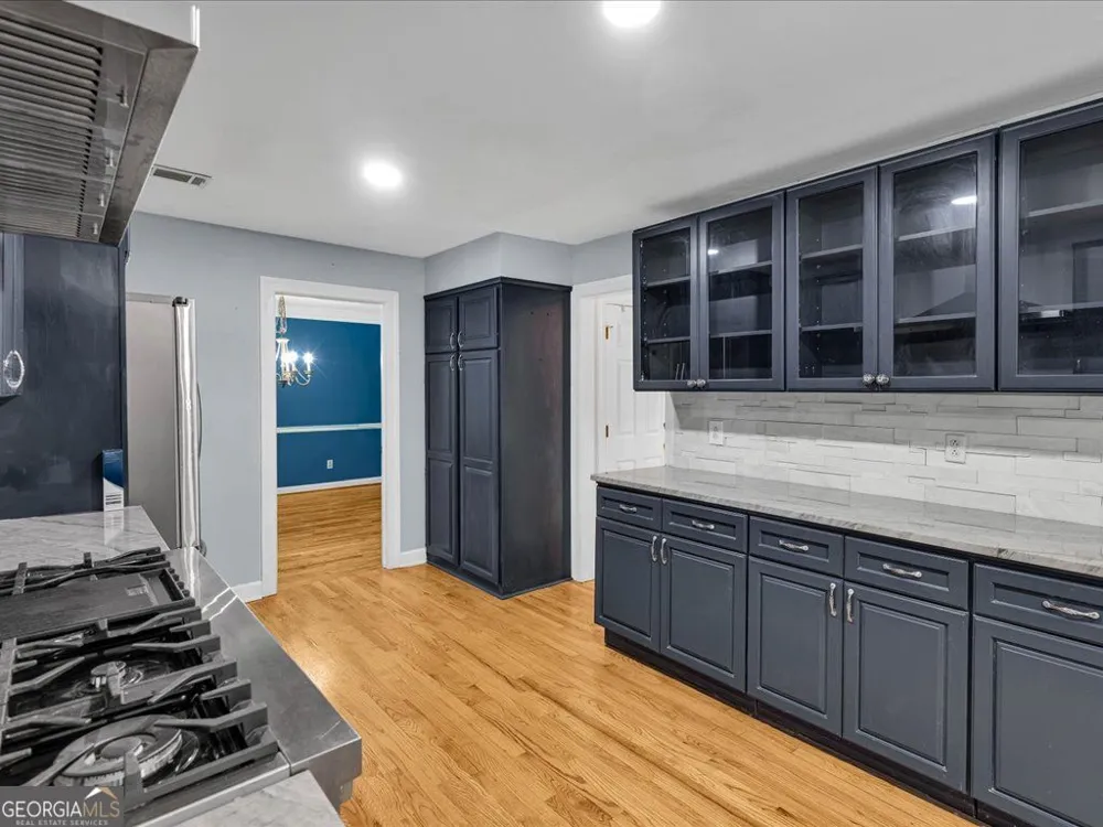 27 Planters DR SW Lilburn, GA 30047