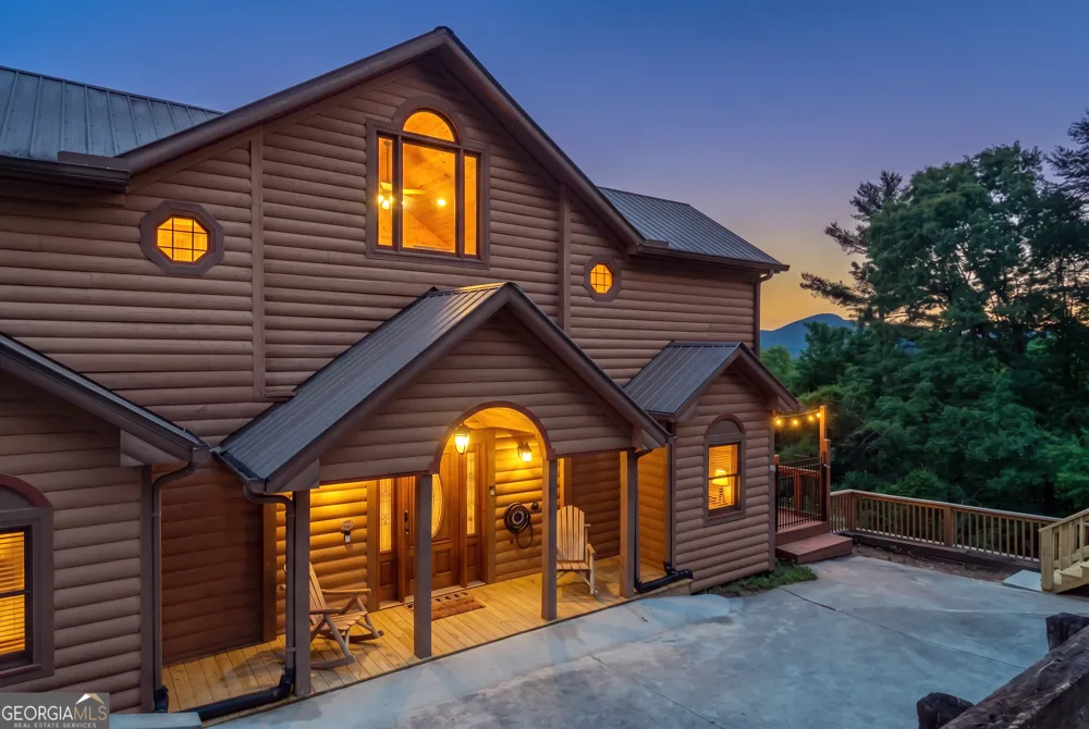 236 Rosen Strasse Helen, GA 30545