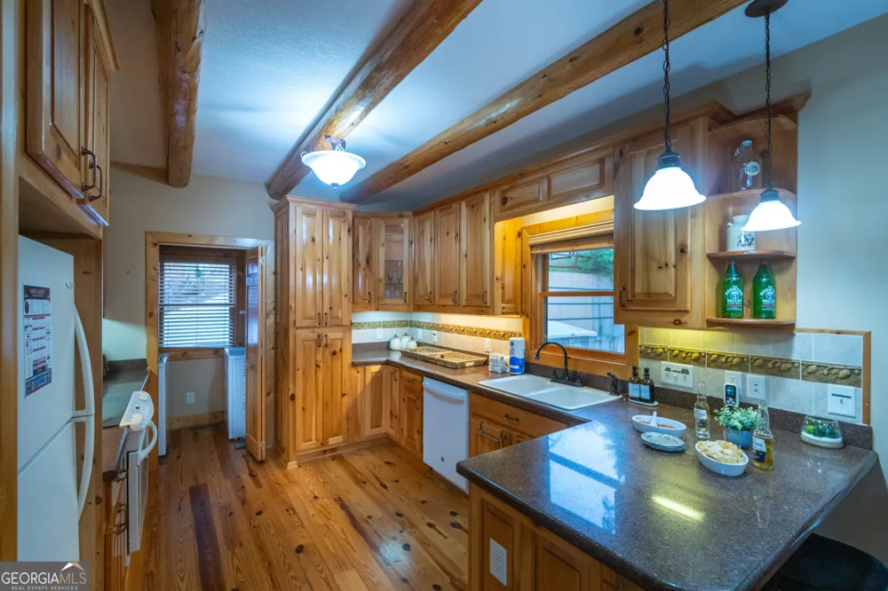 236 Rosen Strasse Helen, GA 30545