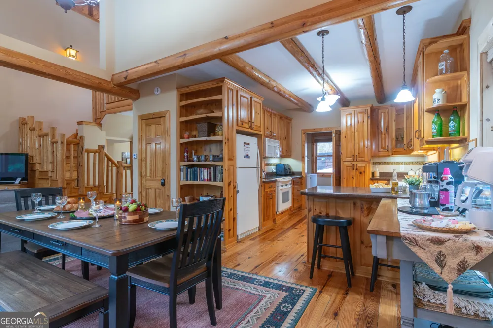 236 Rosen Strasse Helen, GA 30545