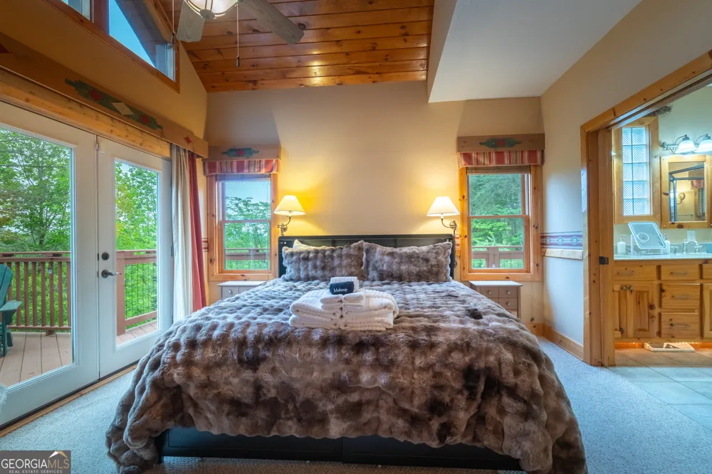 236 Rosen Strasse Helen, GA 30545
