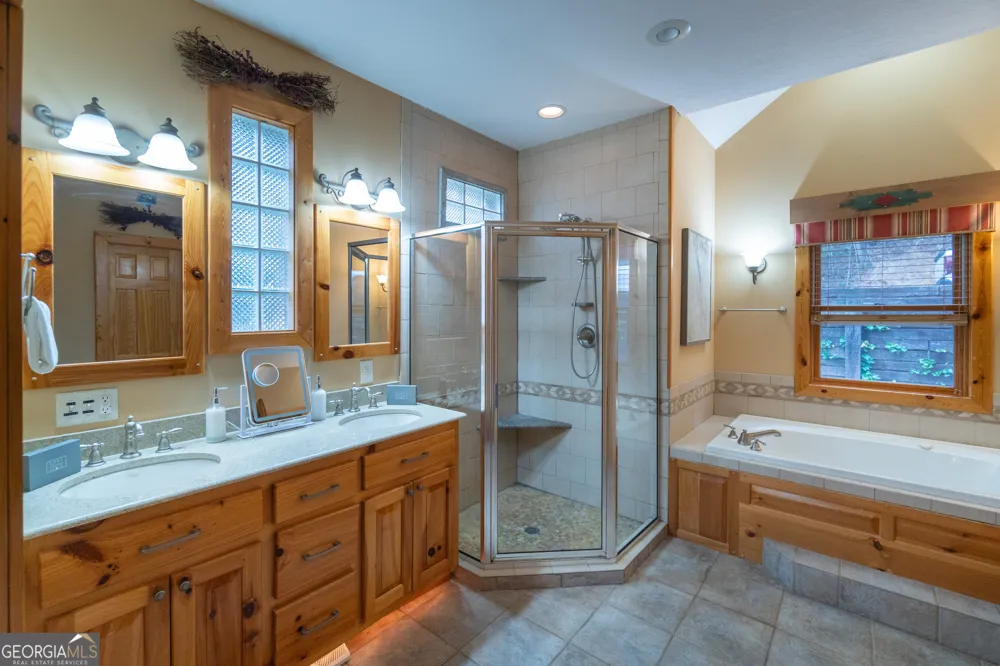 236 Rosen Strasse Helen, GA 30545