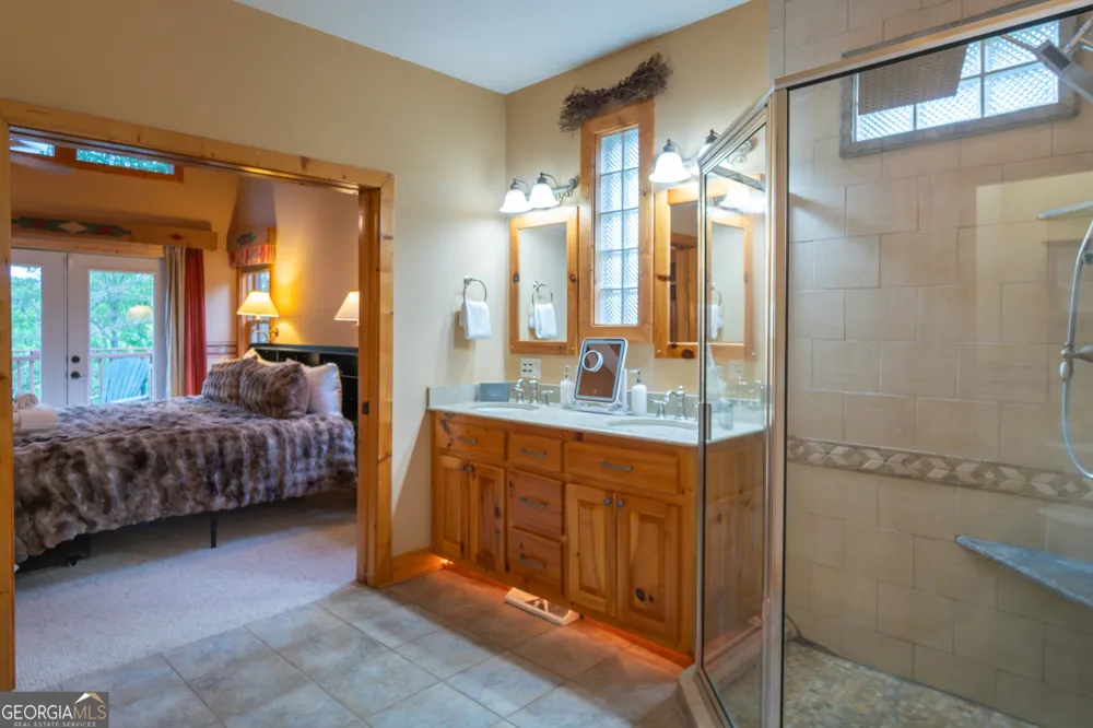 236 Rosen Strasse Helen, GA 30545