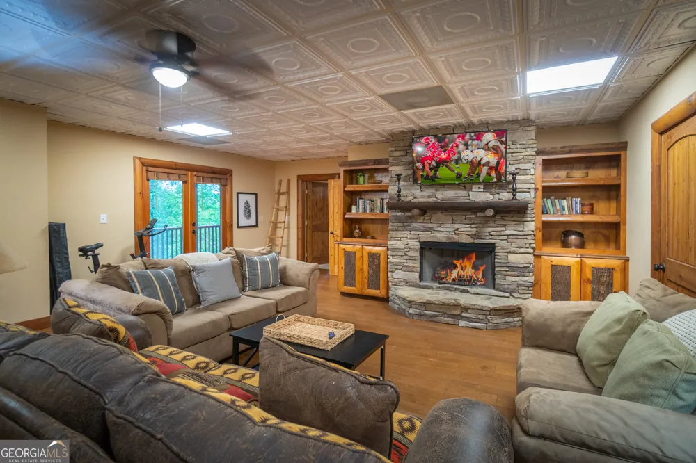236 Rosen Strasse Helen, GA 30545