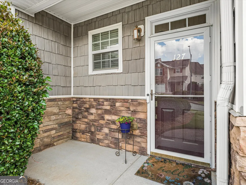 127 Linton DR Acworth, GA 30102