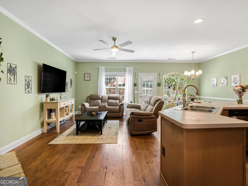 127 Linton DR Acworth, GA 30102