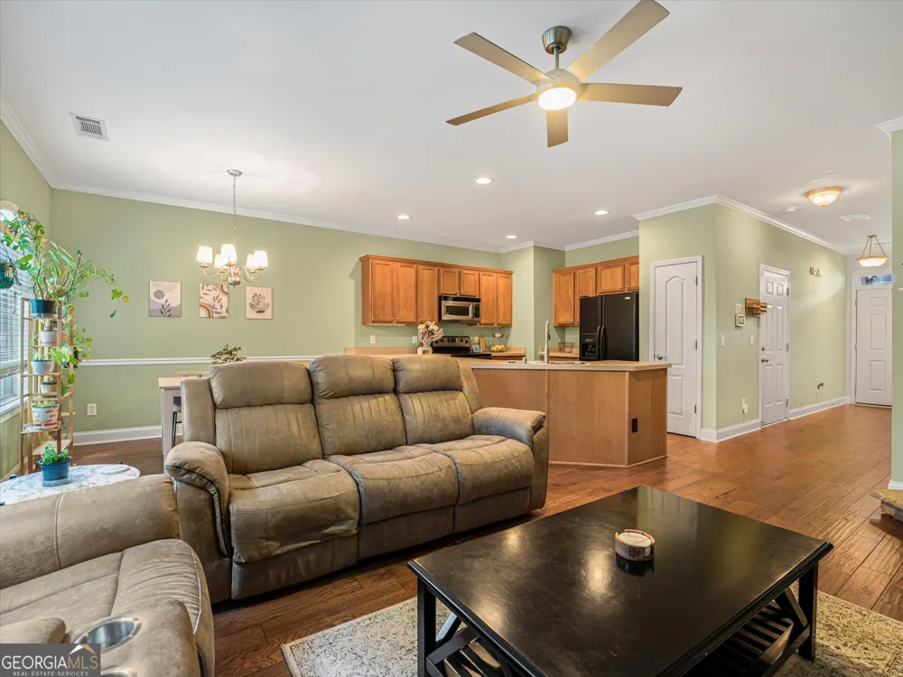 127 Linton DR Acworth, GA 30102