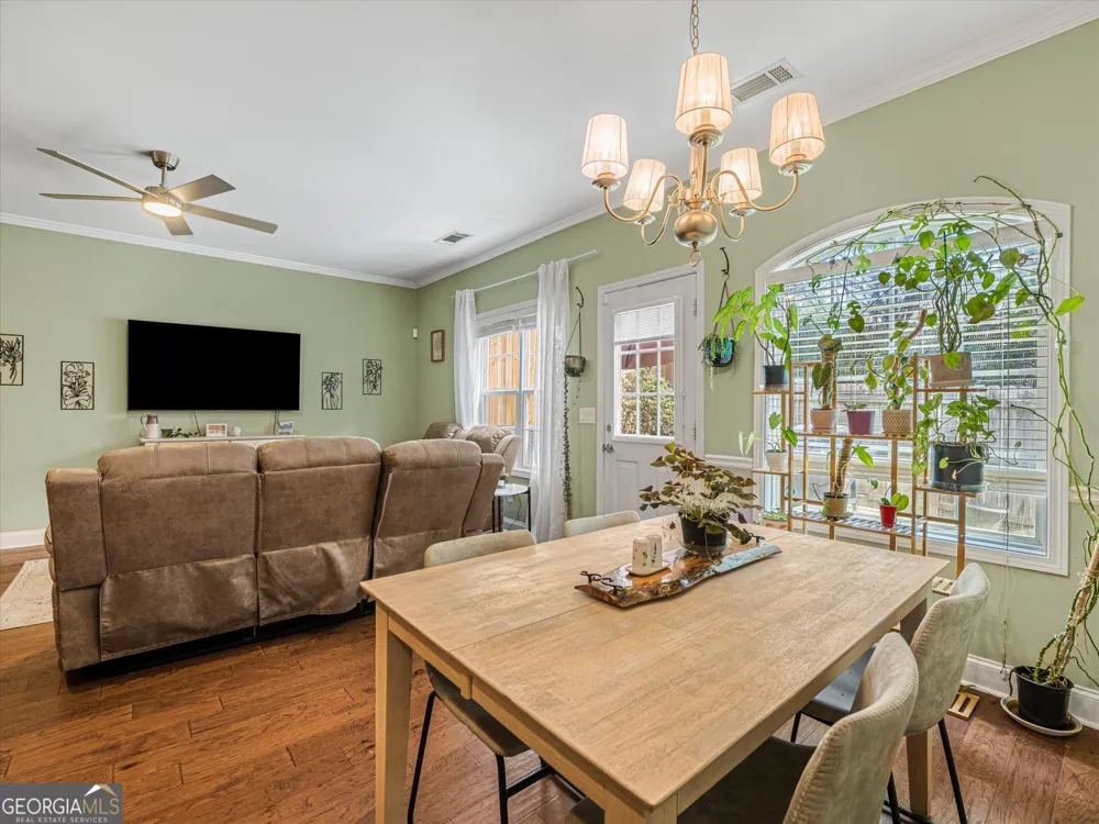 127 Linton DR Acworth, GA 30102