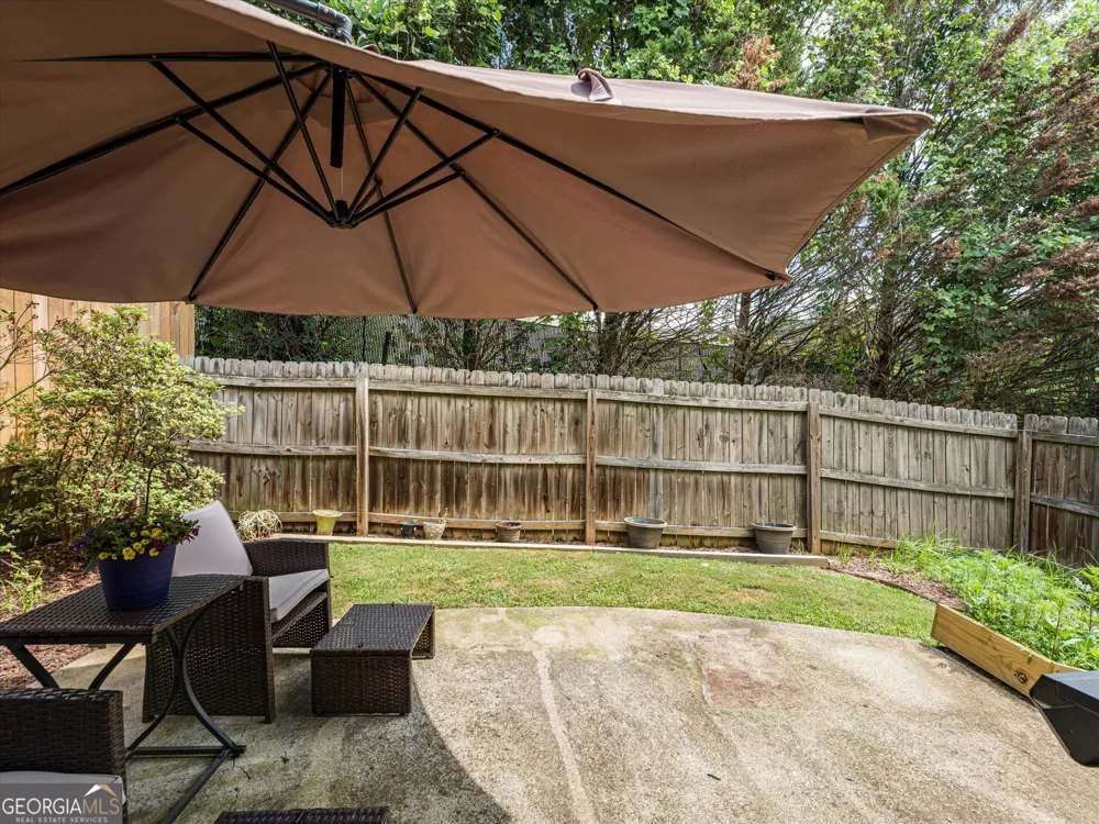 127 Linton DR Acworth, GA 30102