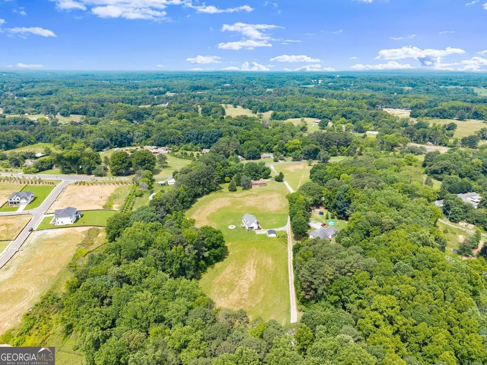 0 Howard RD Cumming, GA 30040