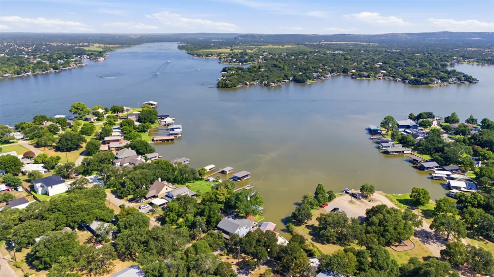 124 S Shorewood Drive Granite Shoals, TX 78654