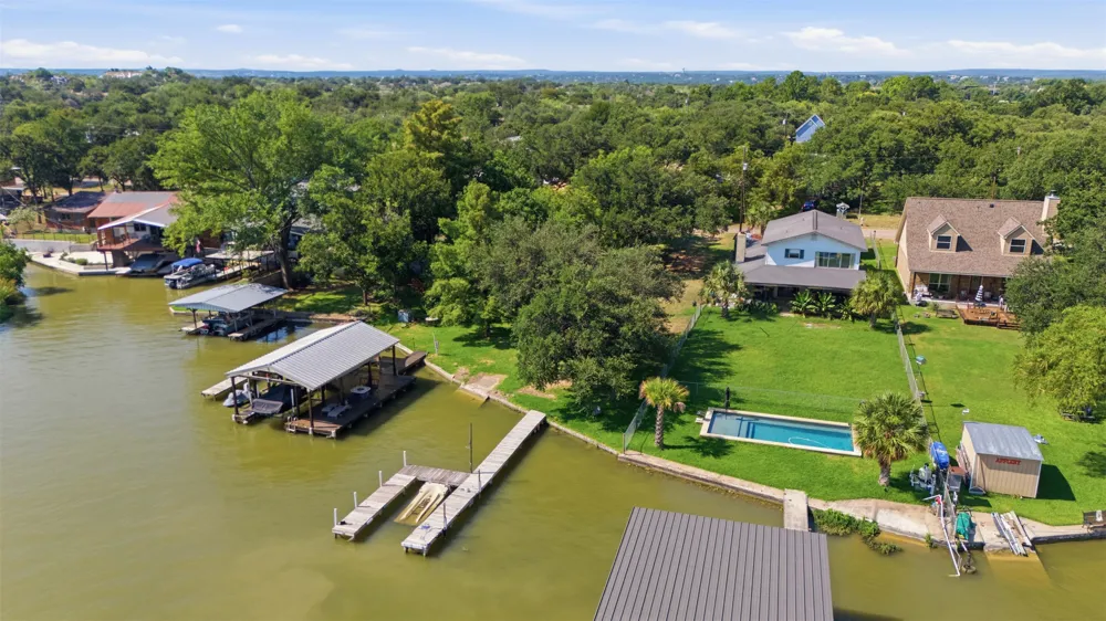 124 S Shorewood Drive Granite Shoals, TX 78654