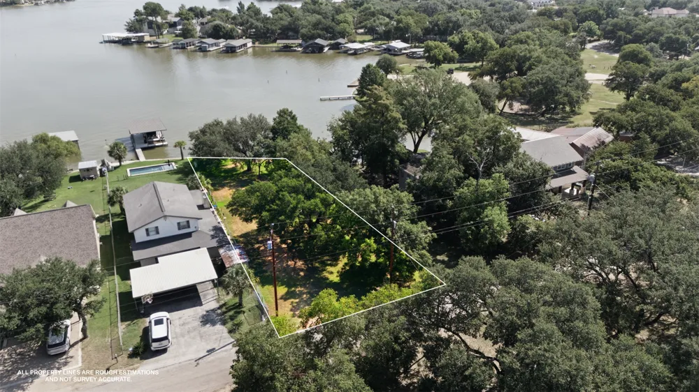124 S Shorewood Drive Granite Shoals, TX 78654